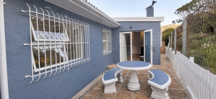 To Let 3 Bedroom Property for Rent in Simons Town Western Cape